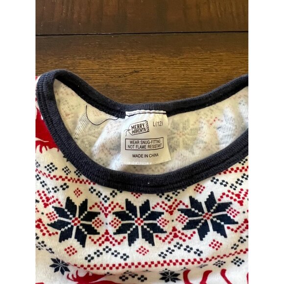 Winter Snowflake/Moose Long Sleeve Pajama Set Large Holiday Christmas Unisex - Picture 3 of 4